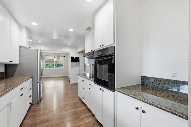 7950 Bar Du Ln, Sacramento, CA 95829