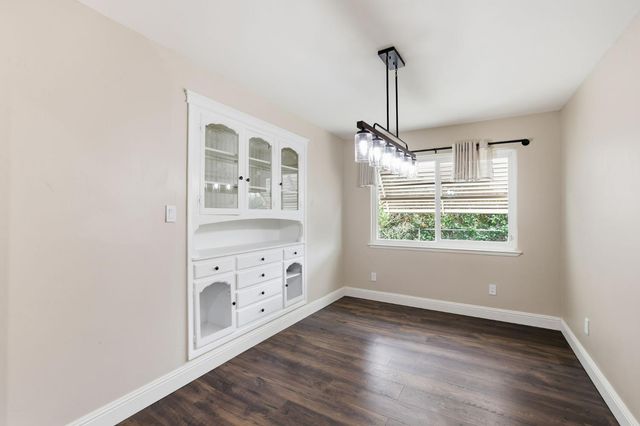 7950 Bar Du Ln, Sacramento, CA 95829