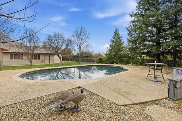 7950 Bar Du Ln, Sacramento, CA 95829