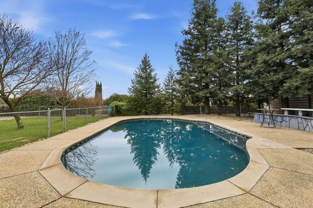 7950 Bar Du Ln, Sacramento, CA 95829