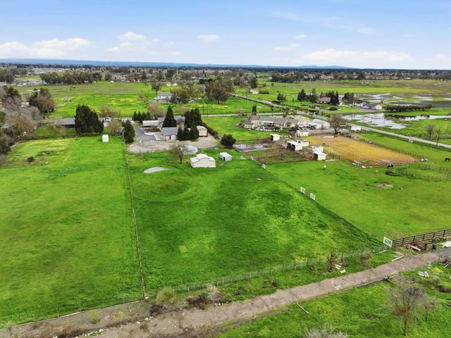 7950 Bar Du Ln, Sacramento, CA 95829