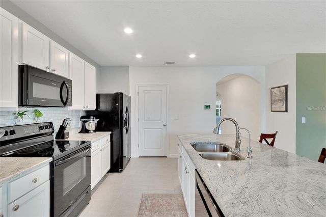 10324 GEESE TRAIL CIRCLE, Sun City Center, FL 33573