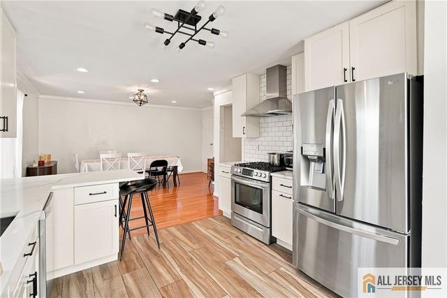 31 Allison Drive, East Brunswick, NJ 08816