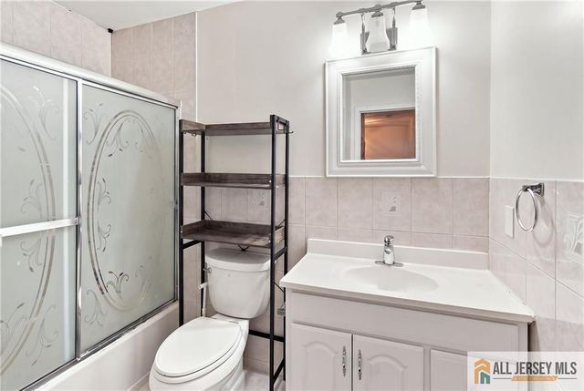 31 Allison Drive, East Brunswick, NJ 08816