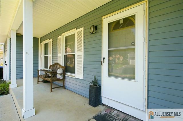 31 Allison Drive, East Brunswick, NJ 08816