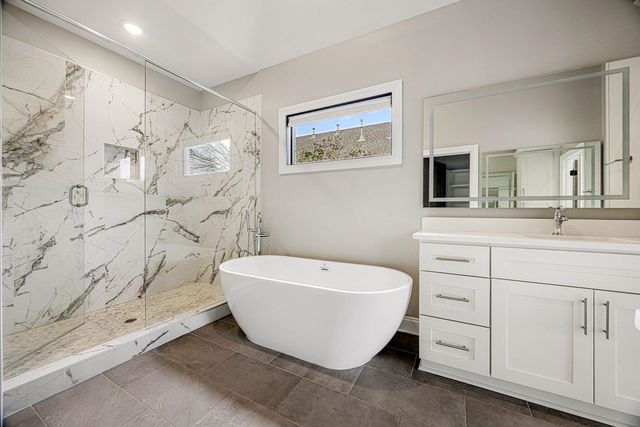 93 TOULOUSE DR, Memphis, TN 38103