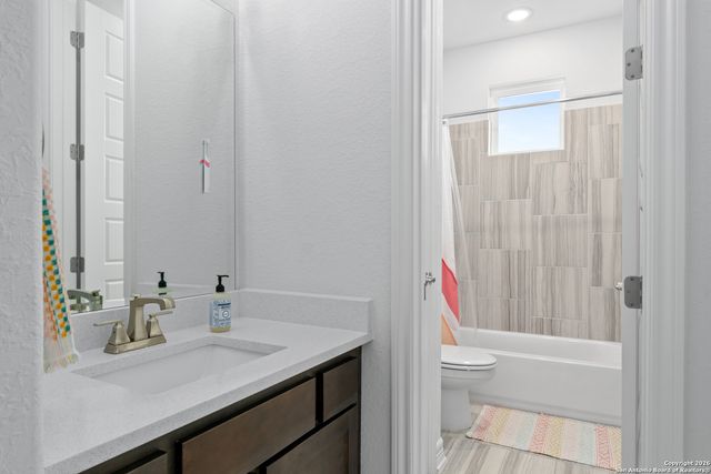 8517 Dana Elms, Boerne, TX 78015