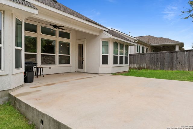 8517 Dana Elms, Boerne, TX 78015