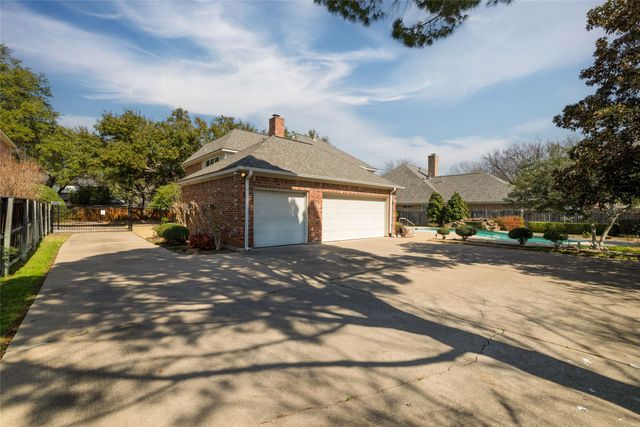 6705 Savannah Lane, Fort Worth, TX 76132