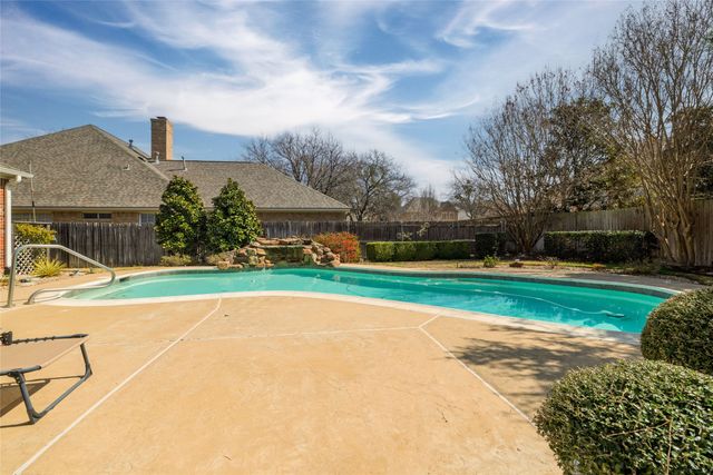 6705 Savannah Lane, Fort Worth, TX 76132