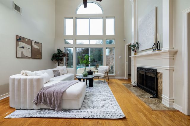 6705 Savannah Lane, Fort Worth, TX 76132