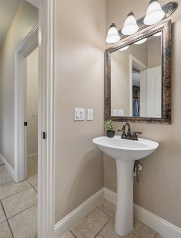 2300 Holder Drive, Euless, TX 76039