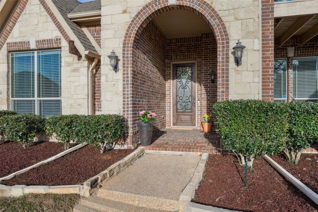 2300 Holder Drive, Euless, TX 76039