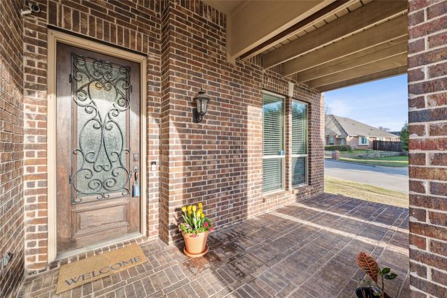 2300 Holder Drive, Euless, TX 76039