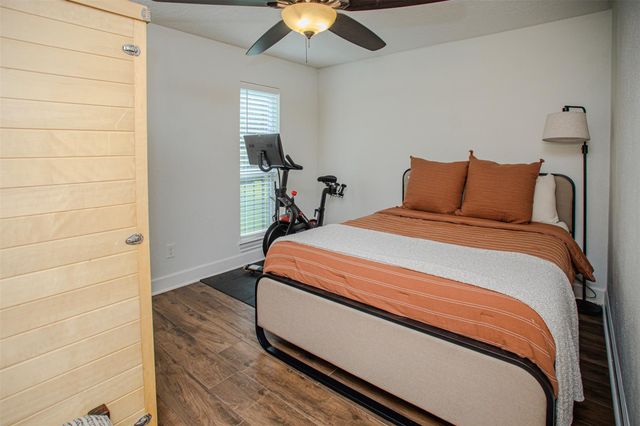 15526 Wandering Trail, Friendswood, TX 77546