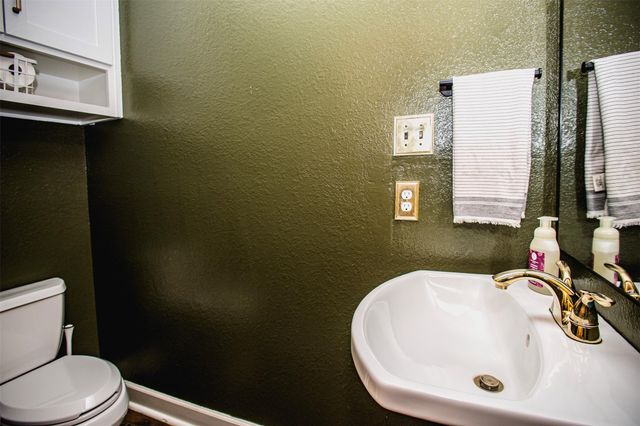 15526 Wandering Trail, Friendswood, TX 77546