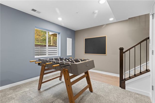 1606 Canterbury 216C, Imperial, PA 15126