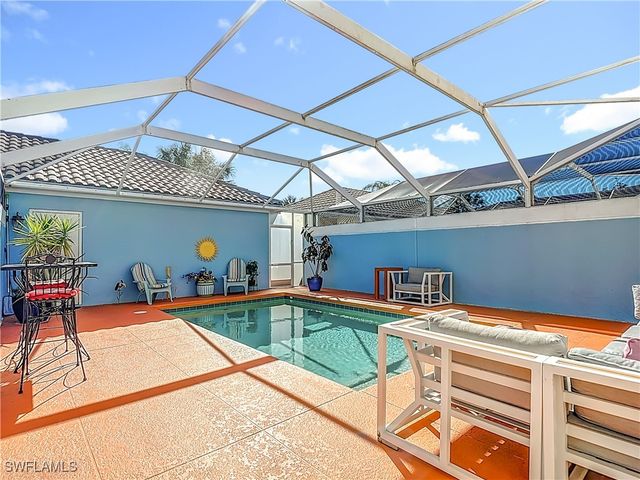 6186 Towncenter CIR, Naples, FL 34119