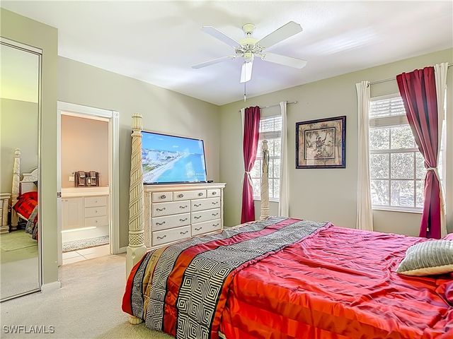 6186 Towncenter CIR, Naples, FL 34119