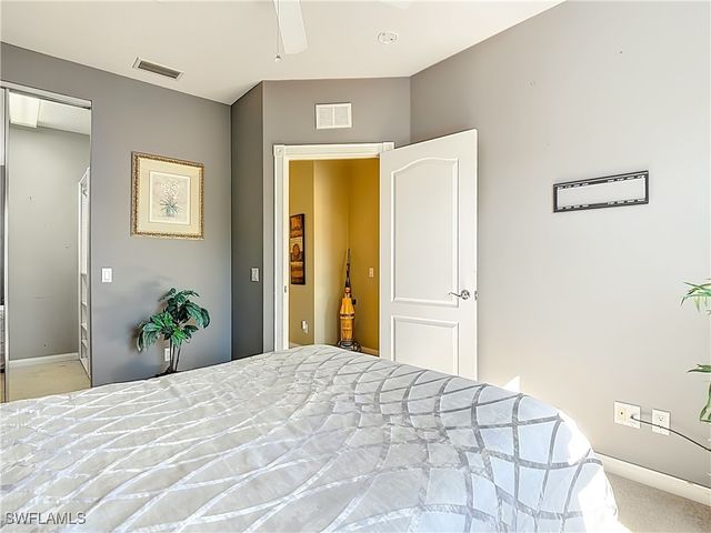 6186 Towncenter CIR, Naples, FL 34119