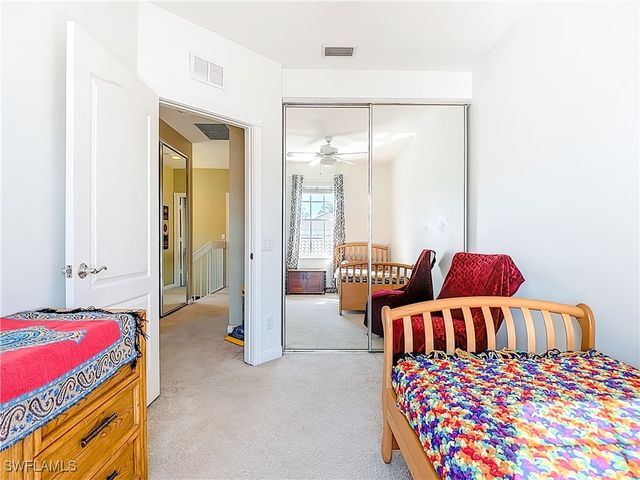 6186 Towncenter CIR, Naples, FL 34119