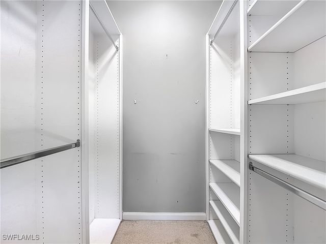 6186 Towncenter CIR, Naples, FL 34119