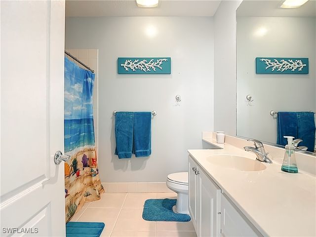 6186 Towncenter CIR, Naples, FL 34119