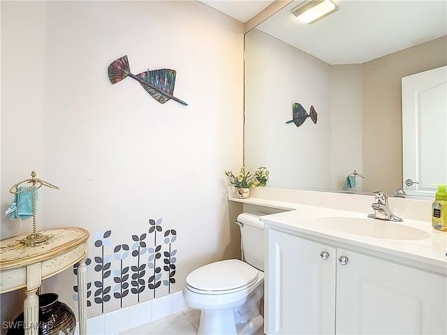 6186 Towncenter CIR, Naples, FL 34119