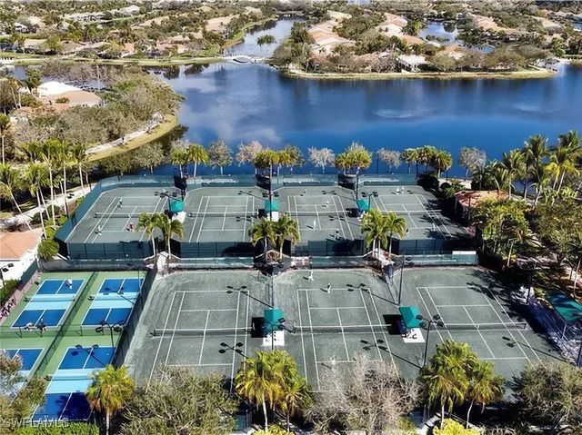 6186 Towncenter CIR, Naples, FL 34119