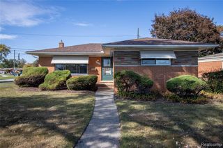 30705 Longfellow Avenue, Madison Heights, MI 48071