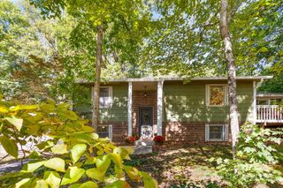 21 Fox Run Drive, Hendersonville, NC 28792