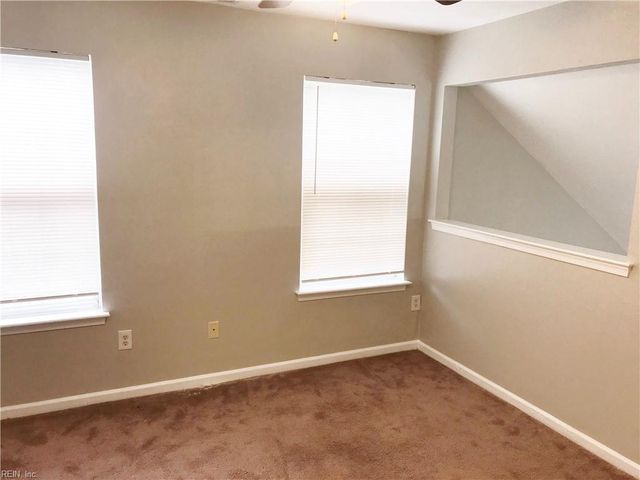 919 Meadowhill CT, Chesapeake, VA 23320