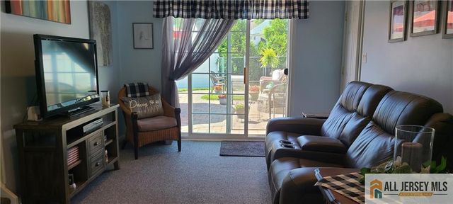 2 Monaghan Road, Edison, NJ 08817