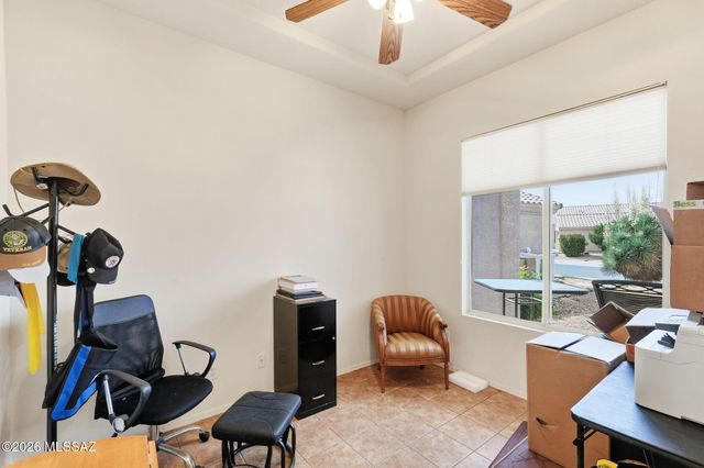 333 W Continental Vista Place, Green Valley, AZ 85614