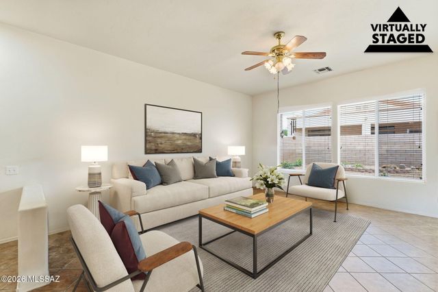 333 W Continental Vista Place, Green Valley, AZ 85614