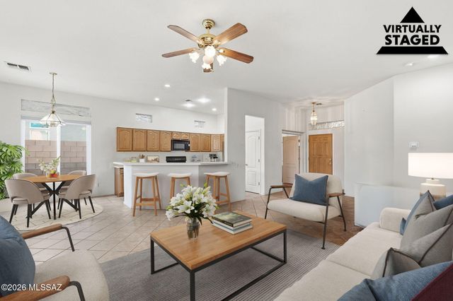 333 W Continental Vista Place, Green Valley, AZ 85614