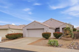 333 W Continental Vista Place, Green Valley, AZ 85614
