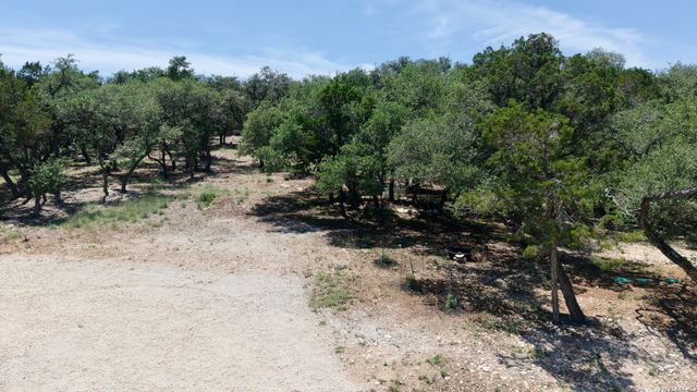2405 Fm 484, Canyon Lake, TX 78133