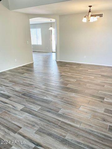 9820 W PIONEER Street, Tolleson, AZ 85353