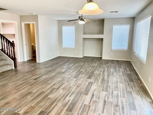 9820 W PIONEER Street, Tolleson, AZ 85353