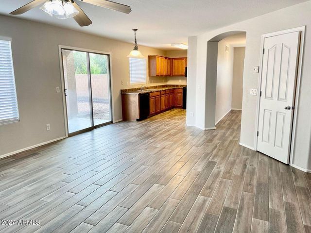 9820 W PIONEER Street, Tolleson, AZ 85353