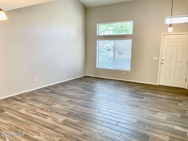 9820 W PIONEER Street, Tolleson, AZ 85353