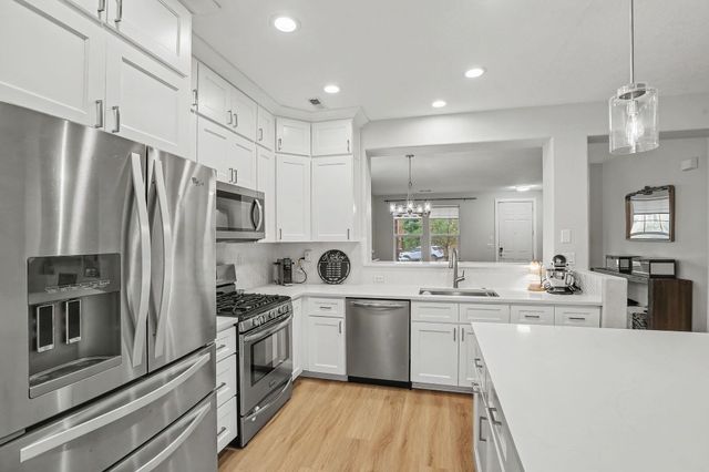 22 Monte Vista Drive NE, Rio Rancho, NM 87124