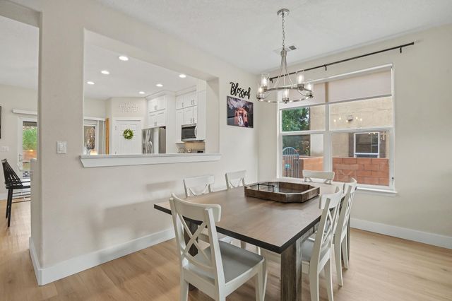22 Monte Vista Drive NE, Rio Rancho, NM 87124