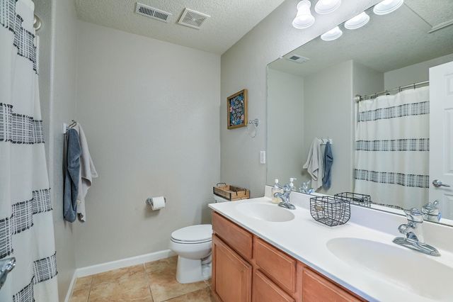 22 Monte Vista Drive NE, Rio Rancho, NM 87124