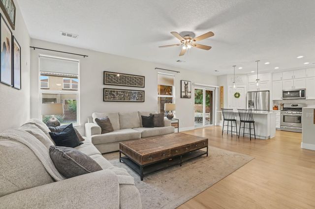 22 Monte Vista Drive NE, Rio Rancho, NM 87124