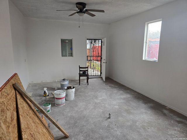 306 E Huff, San Antonio, TX 78214