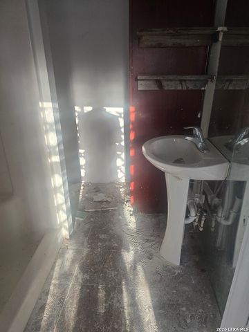 306 E Huff, San Antonio, TX 78214