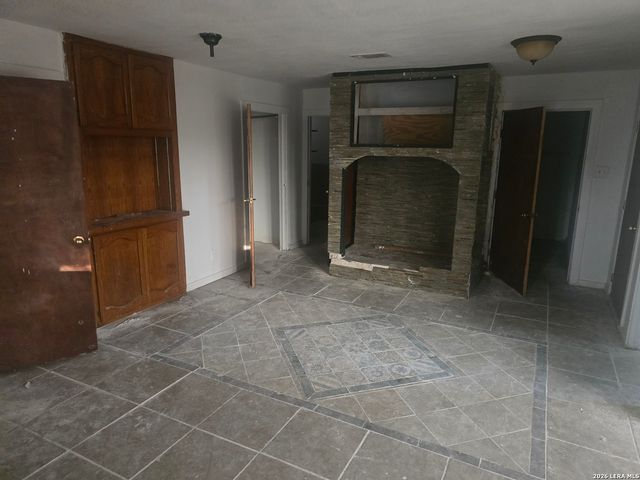 306 E Huff, San Antonio, TX 78214