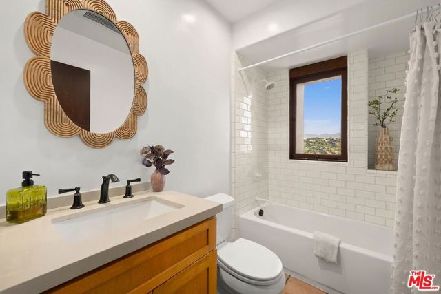 1521 Randall Court, Los Angeles, CA 90065